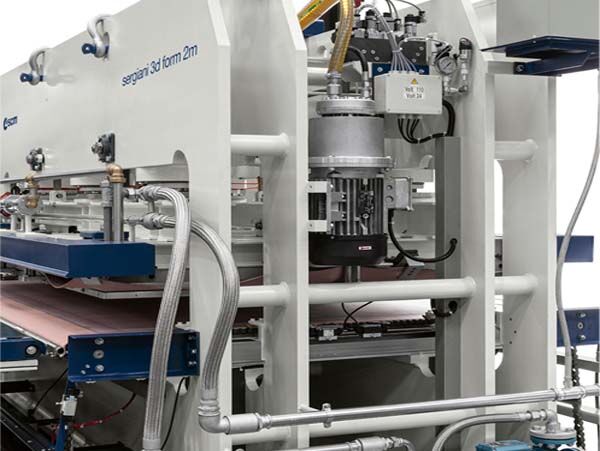 ESTRUTURA EM CHAPAS DE AÇO GROSSAS